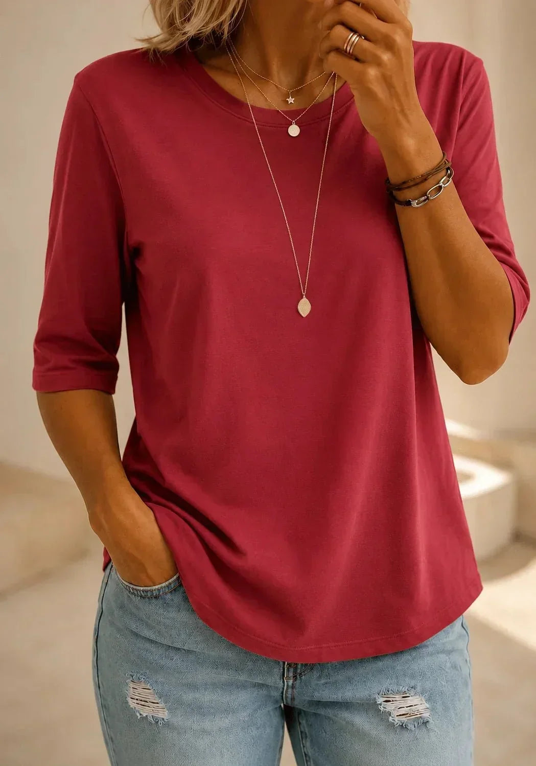 HOLLY | ESSENTIAL COMFORT T-SHIRT