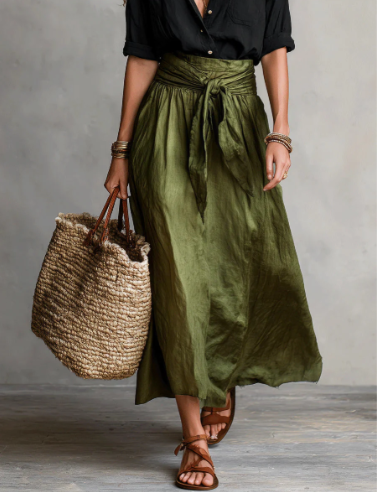 Catalina ™| Two-piece set: black shirt and olive green midi skirt