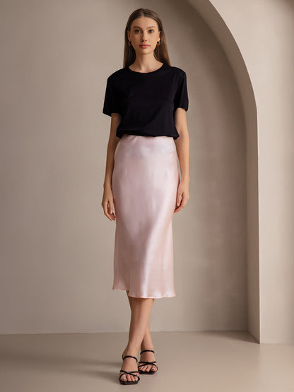 CLASSIC AND ELEGANT SILK SKIRT