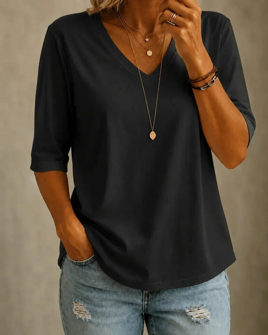 ESME | CLASSIC V-NECK T-SHIRT