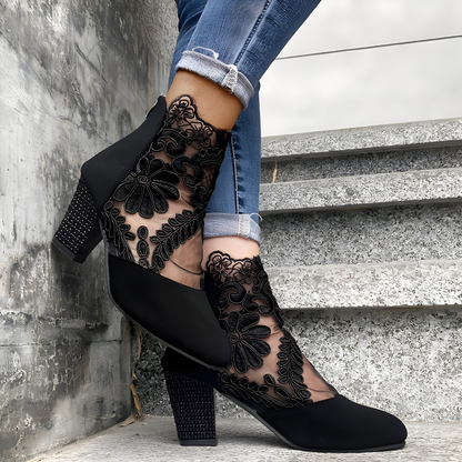 Matilda | Breathable orthopaedic block heel shoes