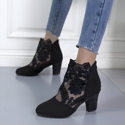 Matilda | Breathable orthopaedic block heel shoes