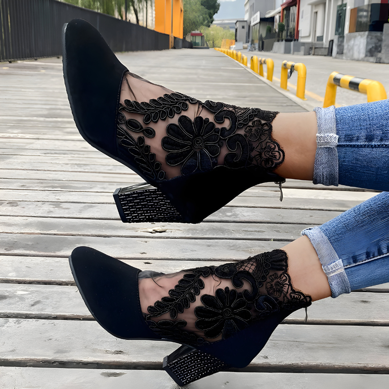 Matilda | Breathable orthopaedic block heel shoes