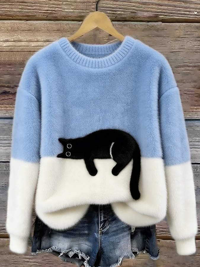 Cristina | Elegant Oversized Sweater with a Cat