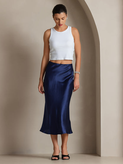 CLASSIC AND ELEGANT SILK SKIRT