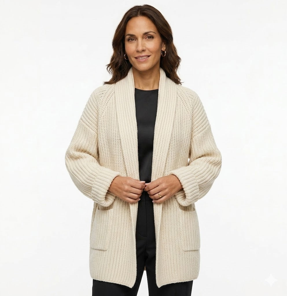 WARM SWEATER WITH POCKETS