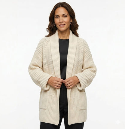 WARM SWEATER WITH POCKETS