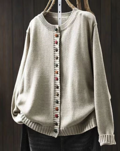 ELEGANT AND COMFORTABLE CARDIGAN