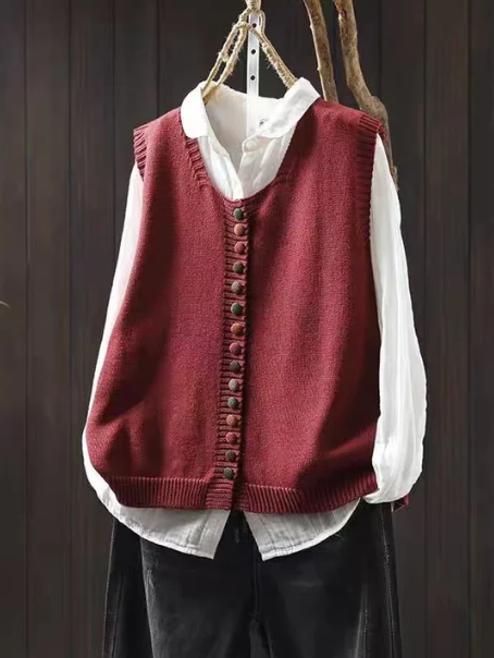 KNIT SLEEVELESS VEST