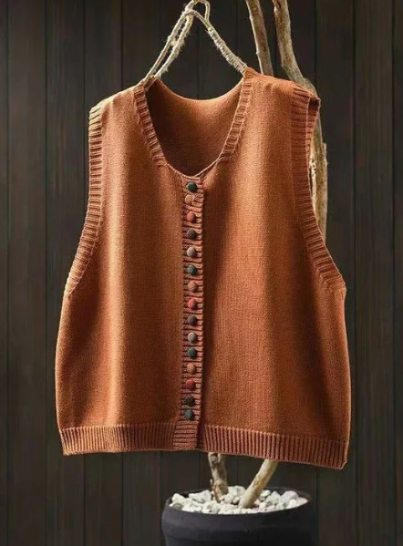 KNIT SLEEVELESS VEST