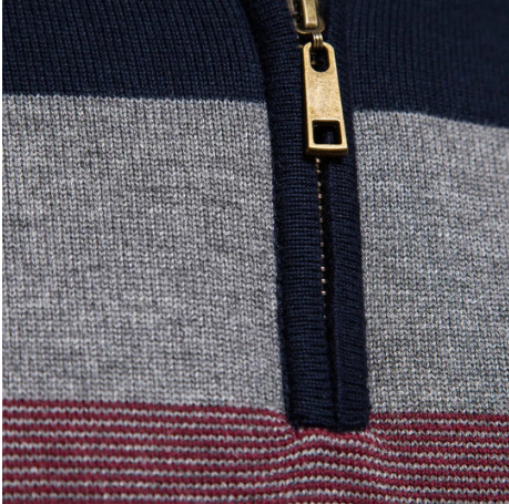ZIP-UP SWEATER