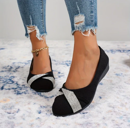 LIGHTWEIGHT AND MODERN WEDGE SHOES