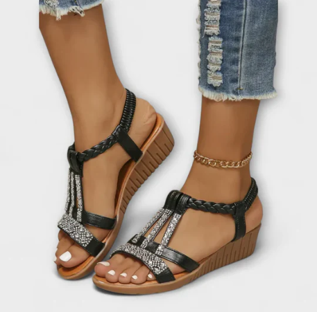 SHINY SUMMER SANDALS