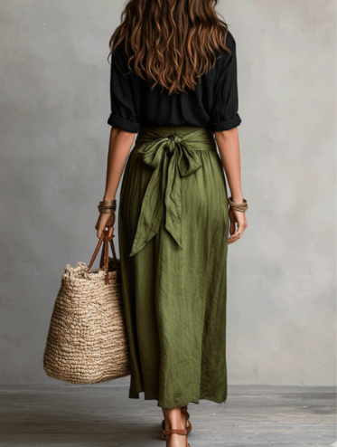 Catalina ™| Two-piece set: black shirt and olive green midi skirt