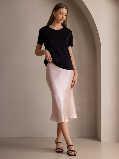 CLASSIC AND ELEGANT SILK SKIRT
