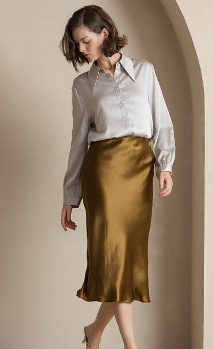CLASSIC AND ELEGANT SILK SKIRT